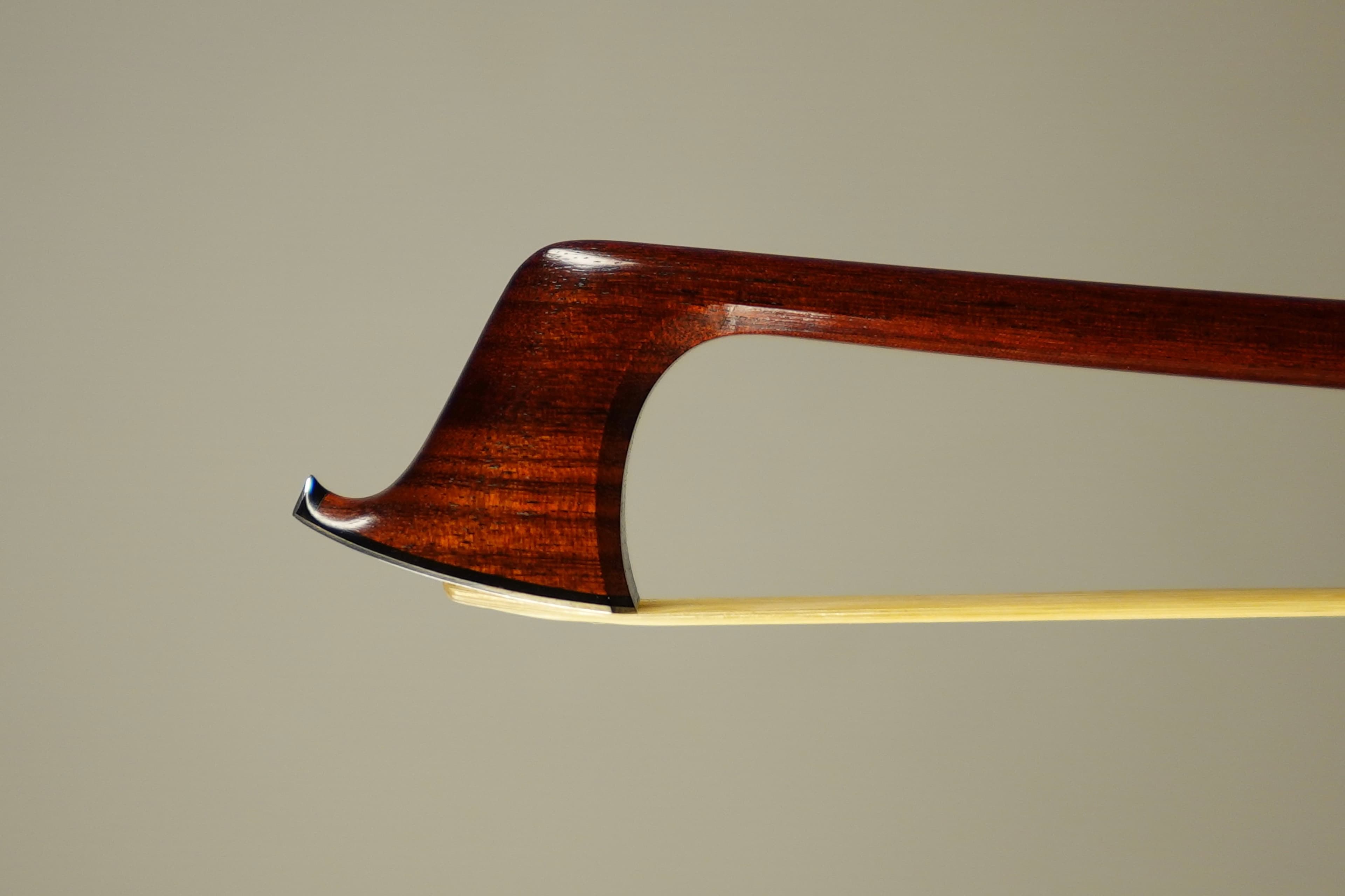 Bow 100 — tip